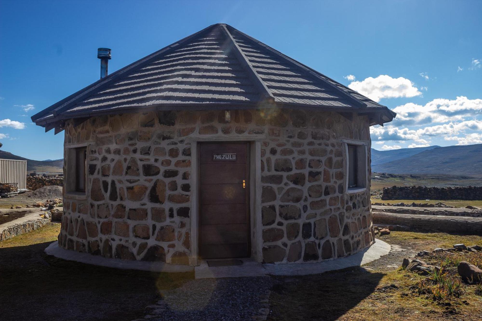 Sani Mountain Escape Hotel Mokhotlong Room photo